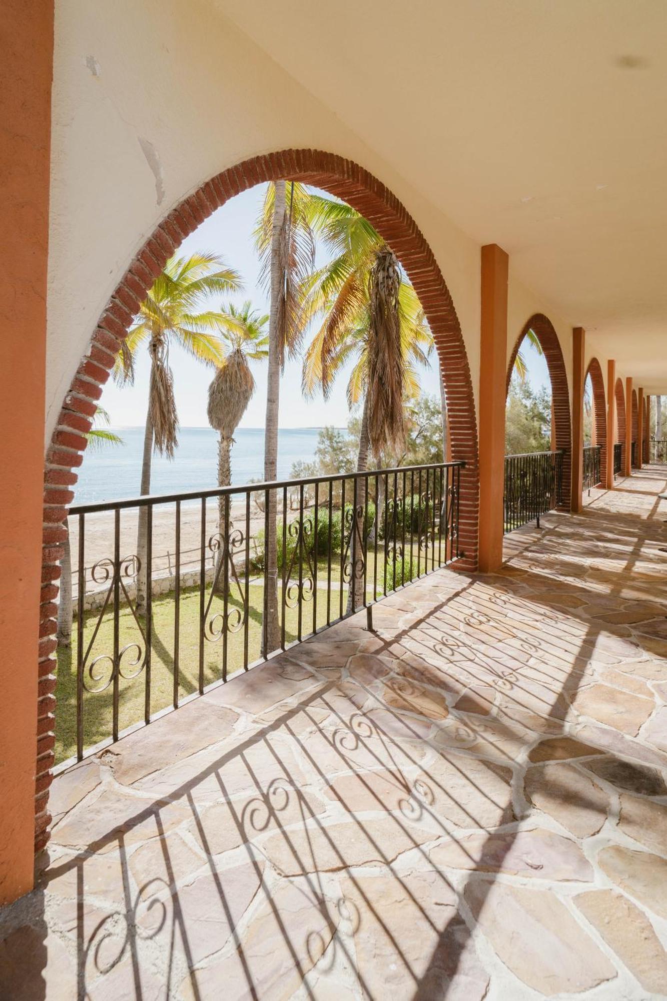 Hotel Rancho Buenavista 카보산루카스 외부 사진